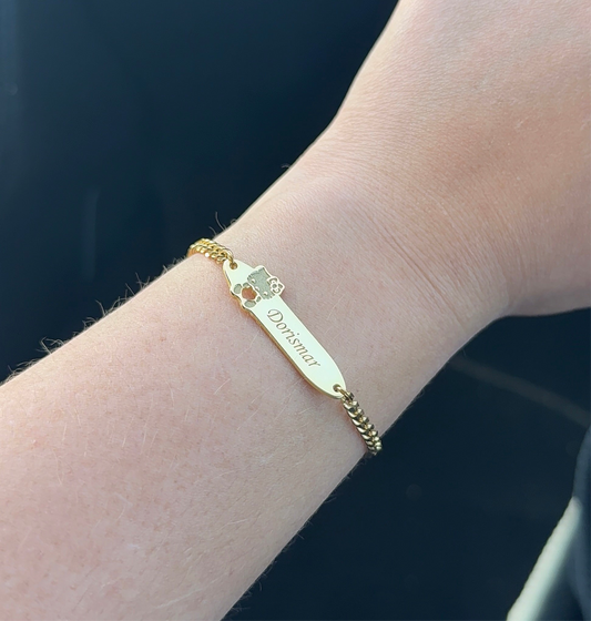 Hk Nameplate Bracelet